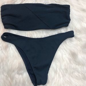 🌊 Hollister Ribbed Navy Bikini Bottoms